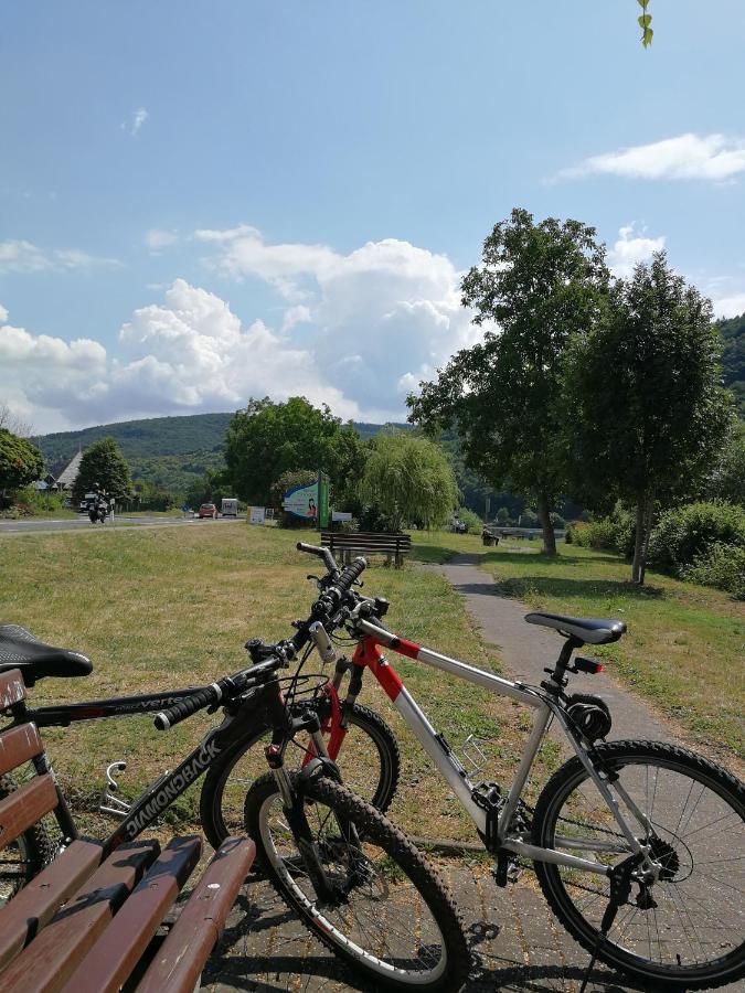 Wein Und Gaestehaus Scheid Sankt Aldegund Buitenkant foto