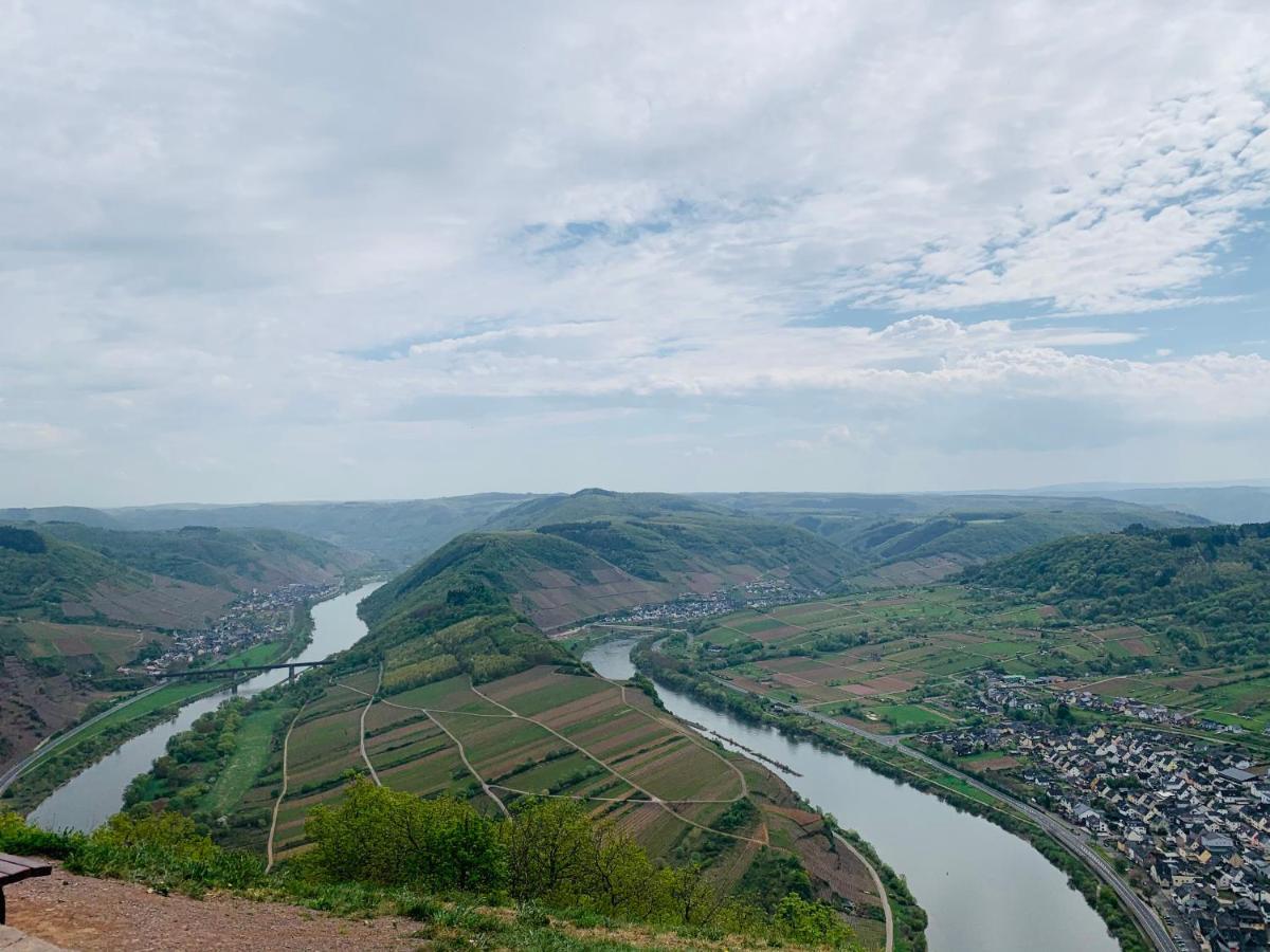 Wein Und Gaestehaus Scheid Sankt Aldegund Buitenkant foto